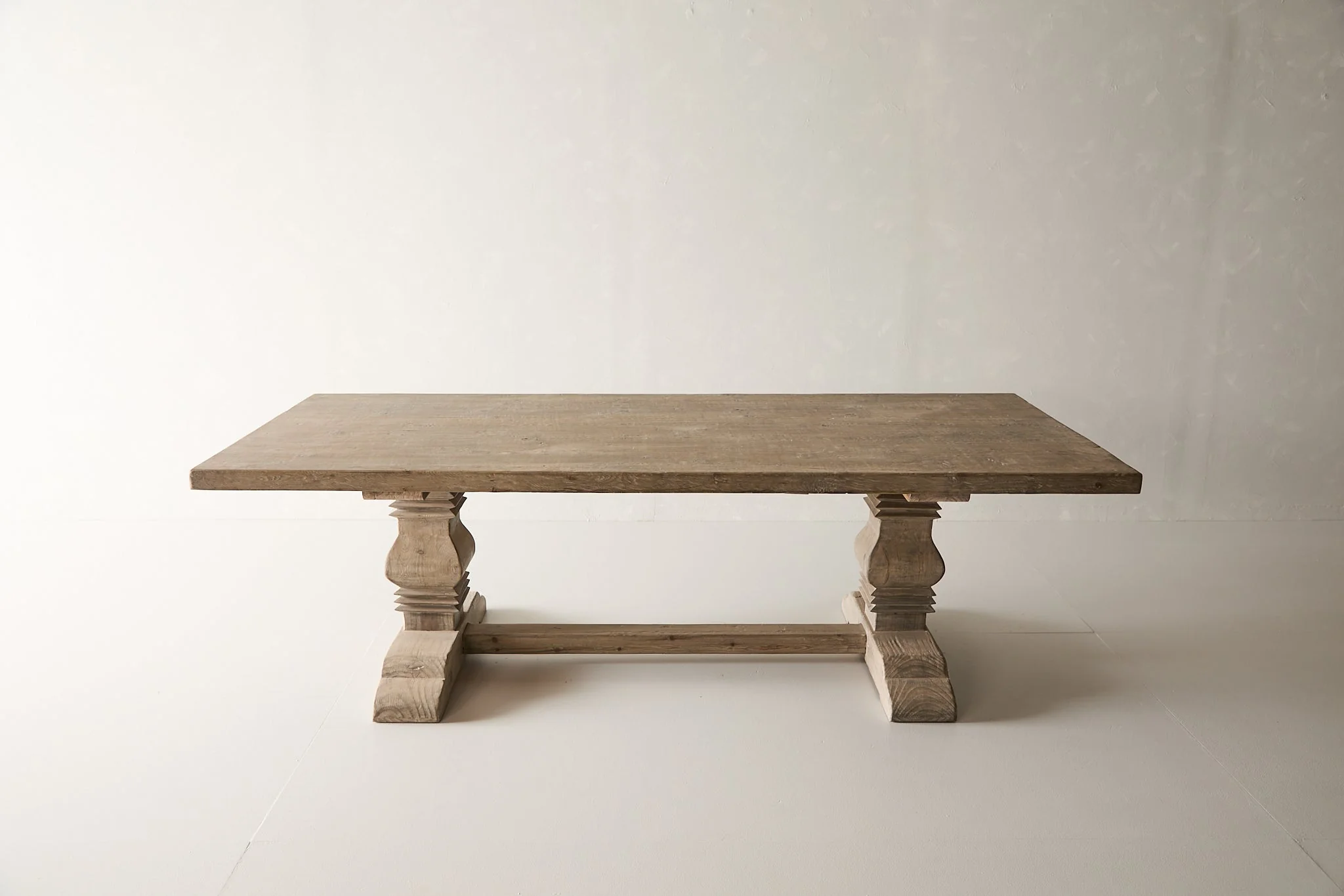 Ophelia Dining Table - Image 3