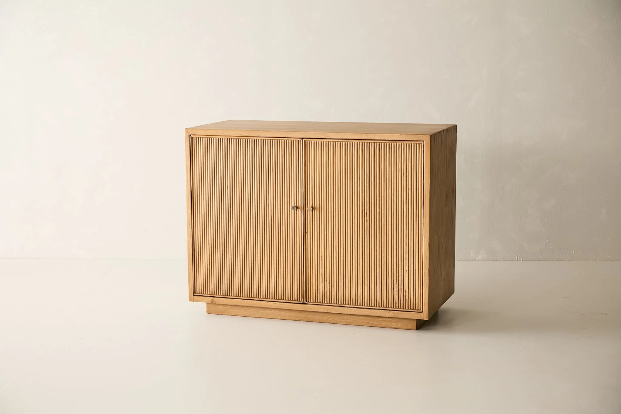 Reese 2-Door Sideboard - Natural - Image 4