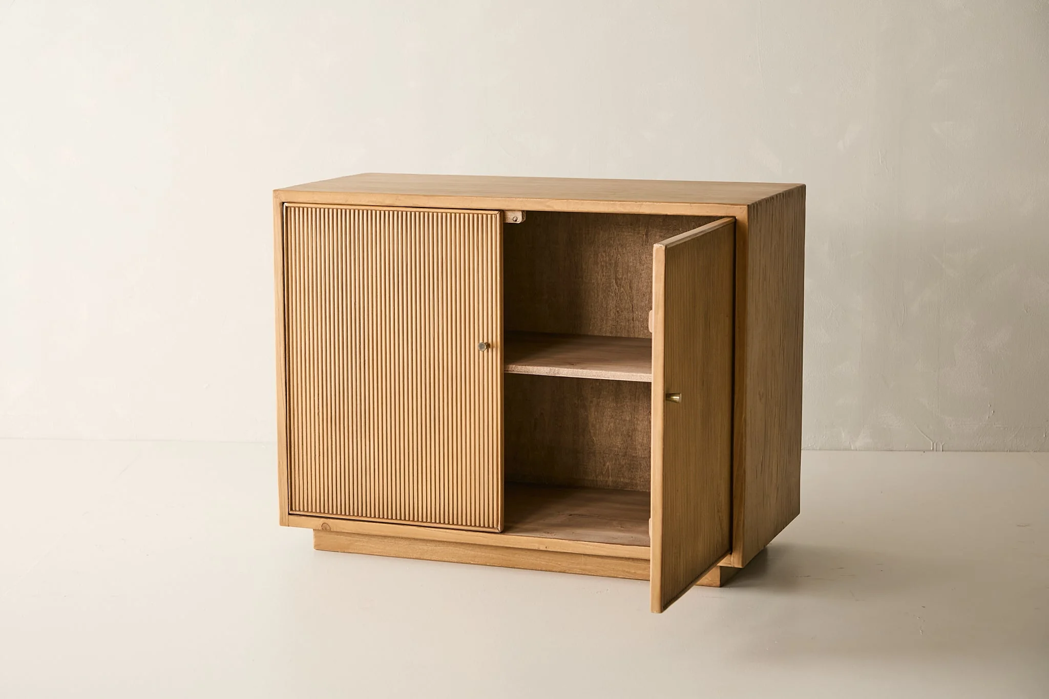 Reese 2-Door Sideboard - Natural - Image 5
