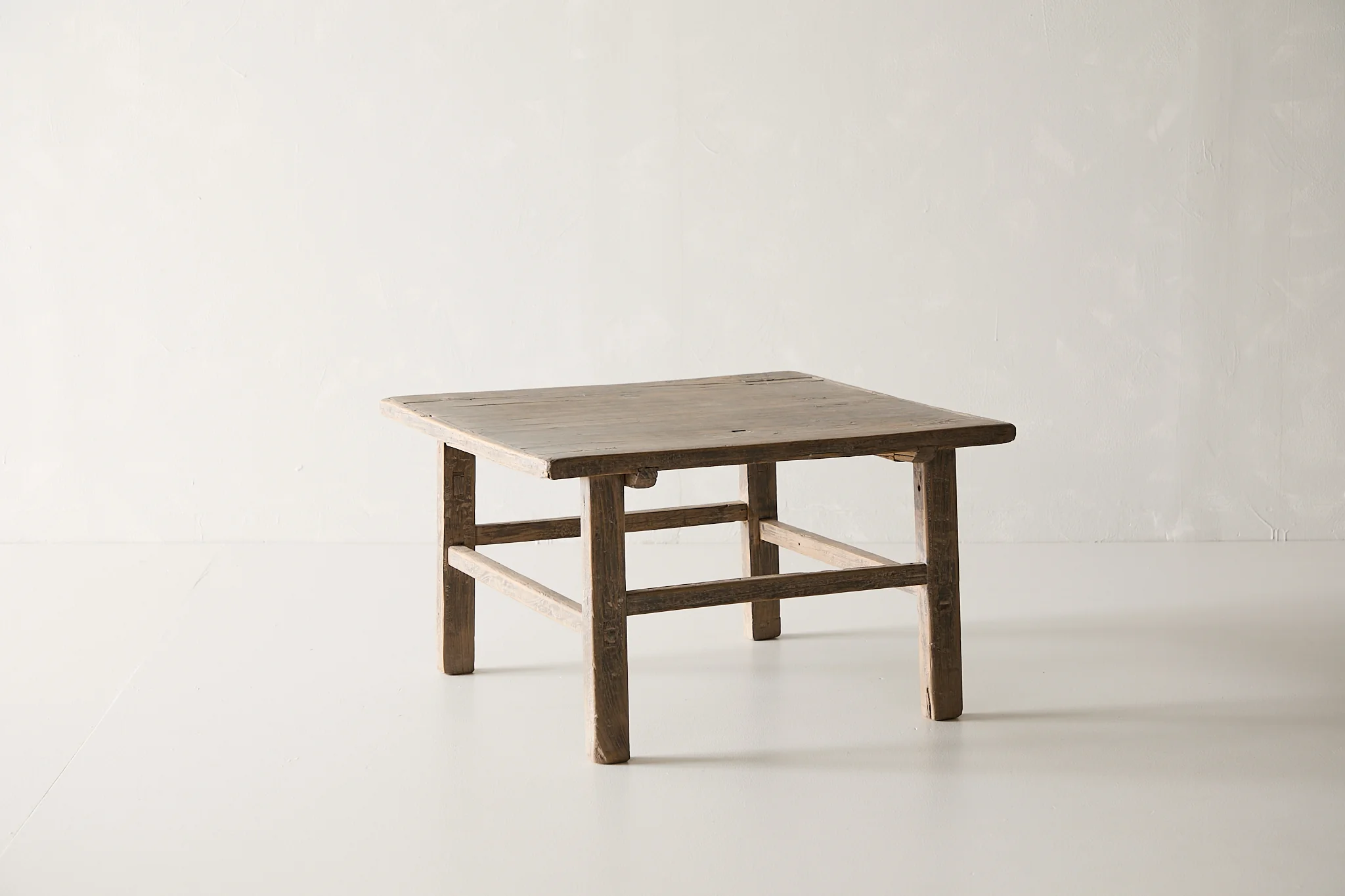 Vintage Elm Coffee Table AE.077 - Circa 1945 - Image 3