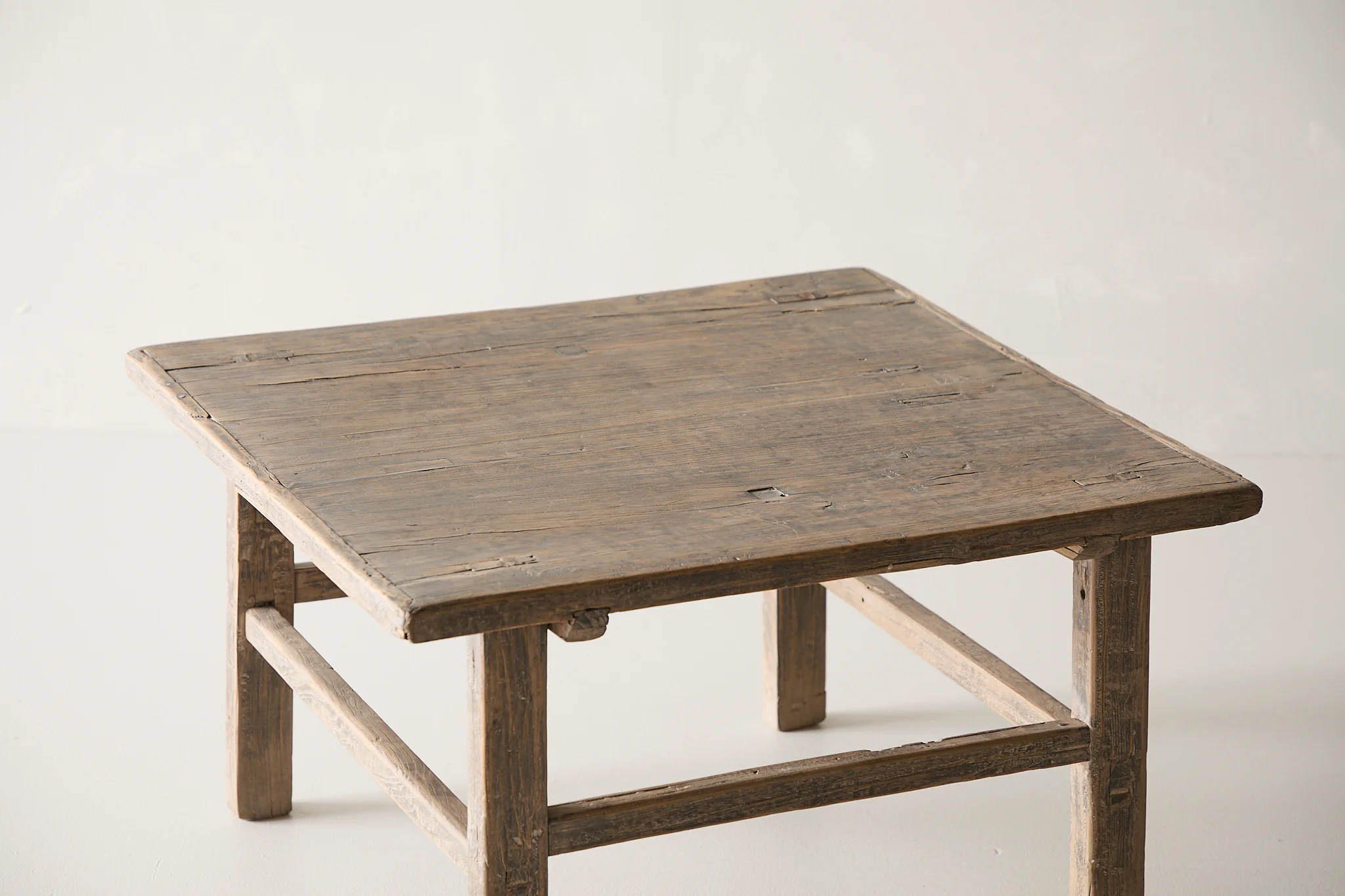 Vintage Elm Coffee Table AE.077 - Circa 1945 - Image 4