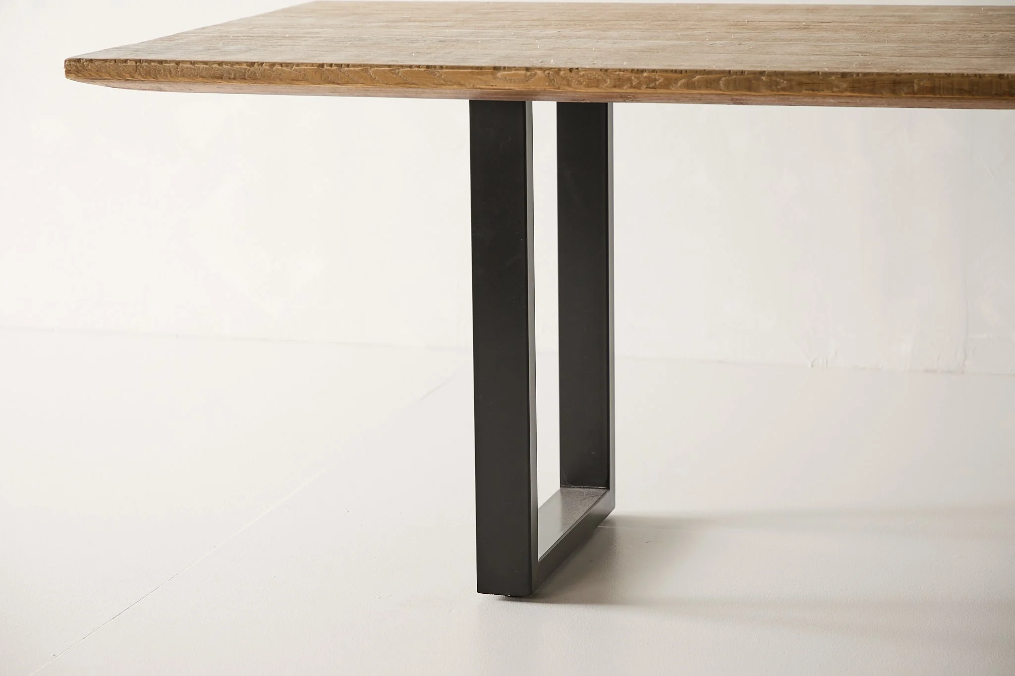 Reclaimed Pine Dining Table AE.118 - Image 6