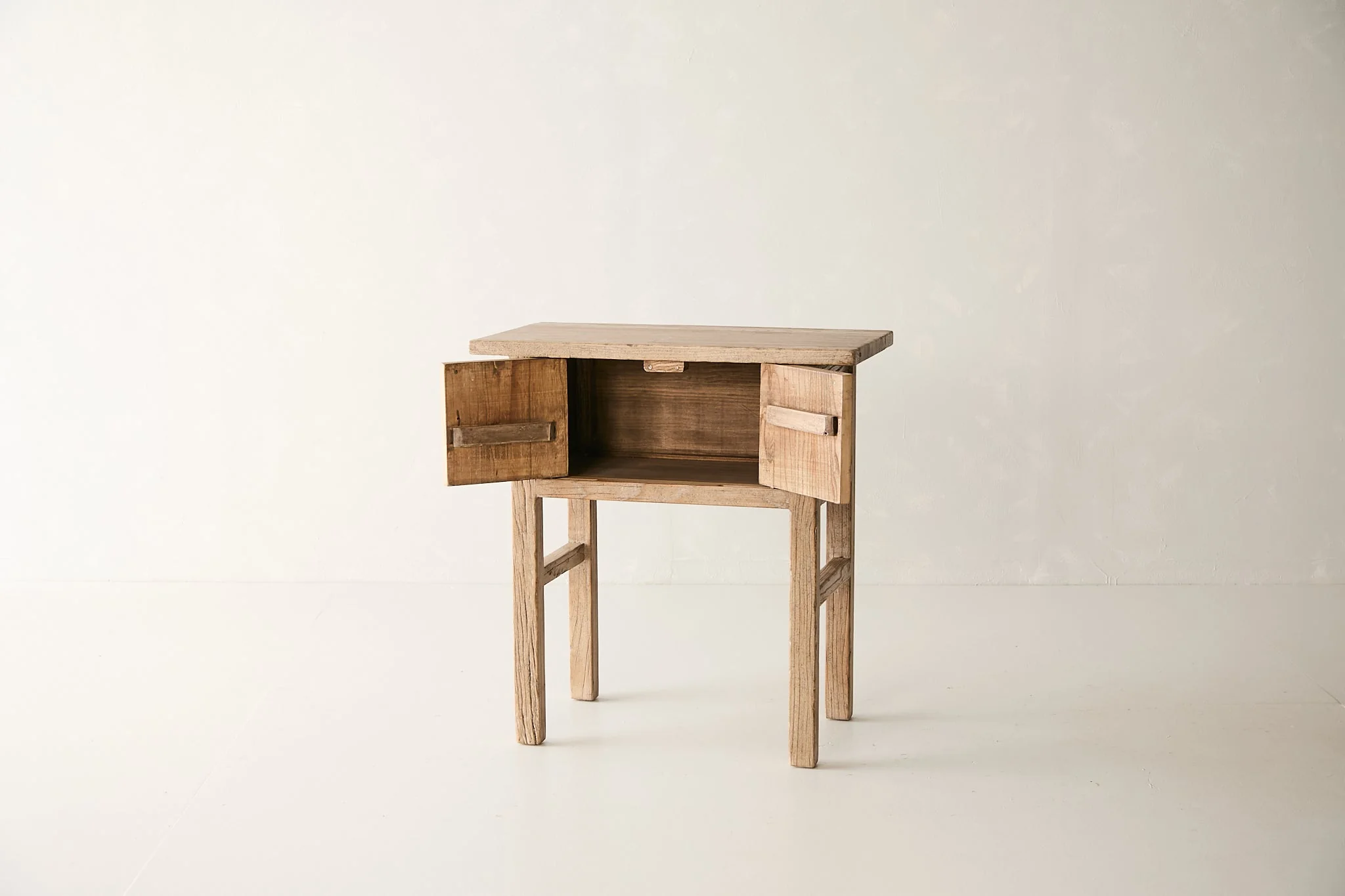 Reclaimed Two-Door Elm Console AH.095-1 - Image 5