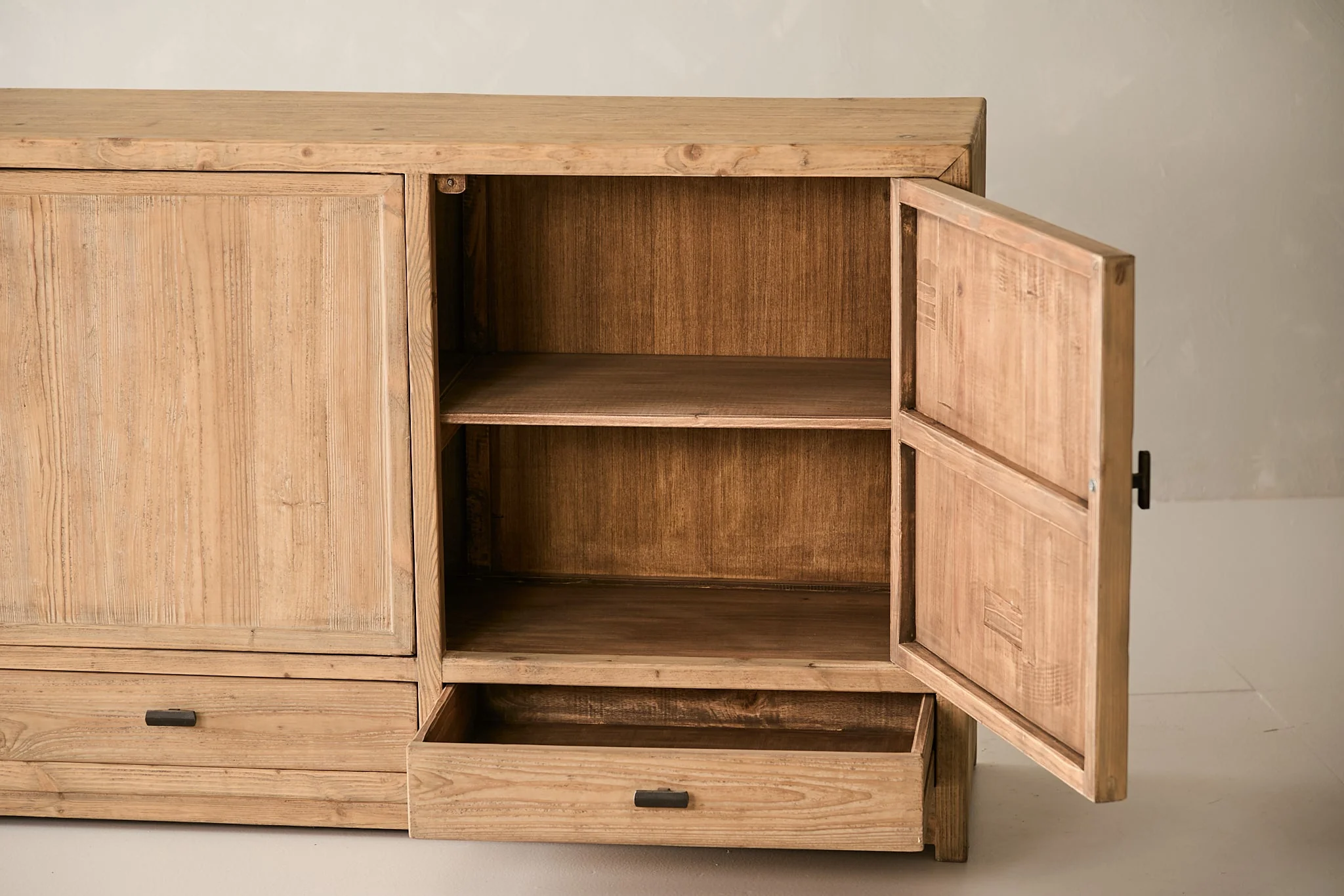 Reclaimed 3-Door Pine Sideboard AH.135 - Image 6