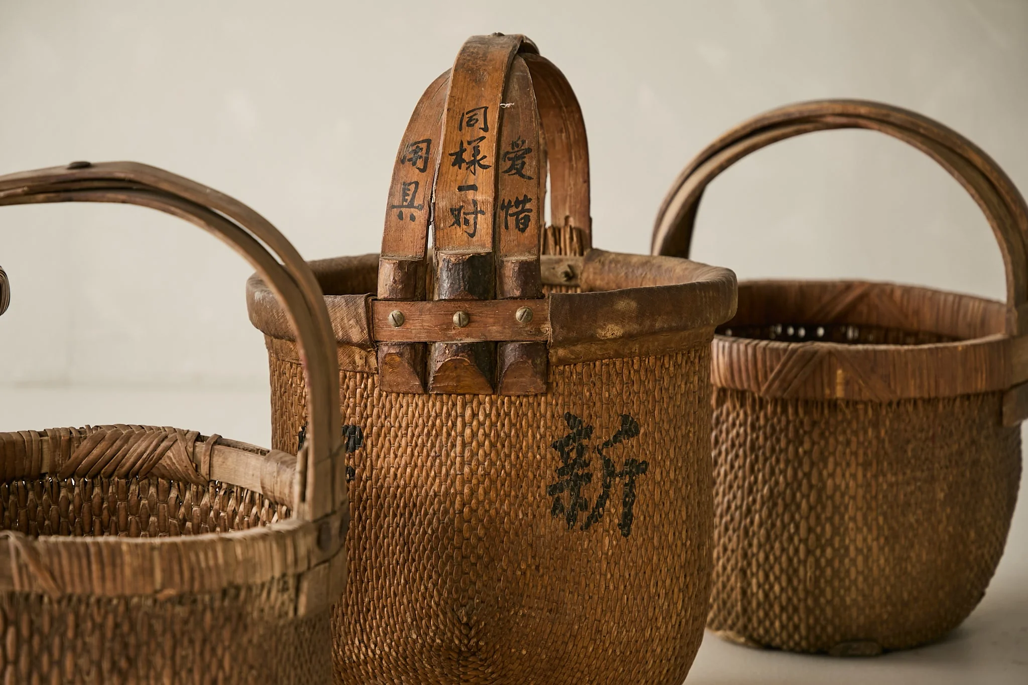 Vintage Willow Basket - Circa 1945 - Image 4