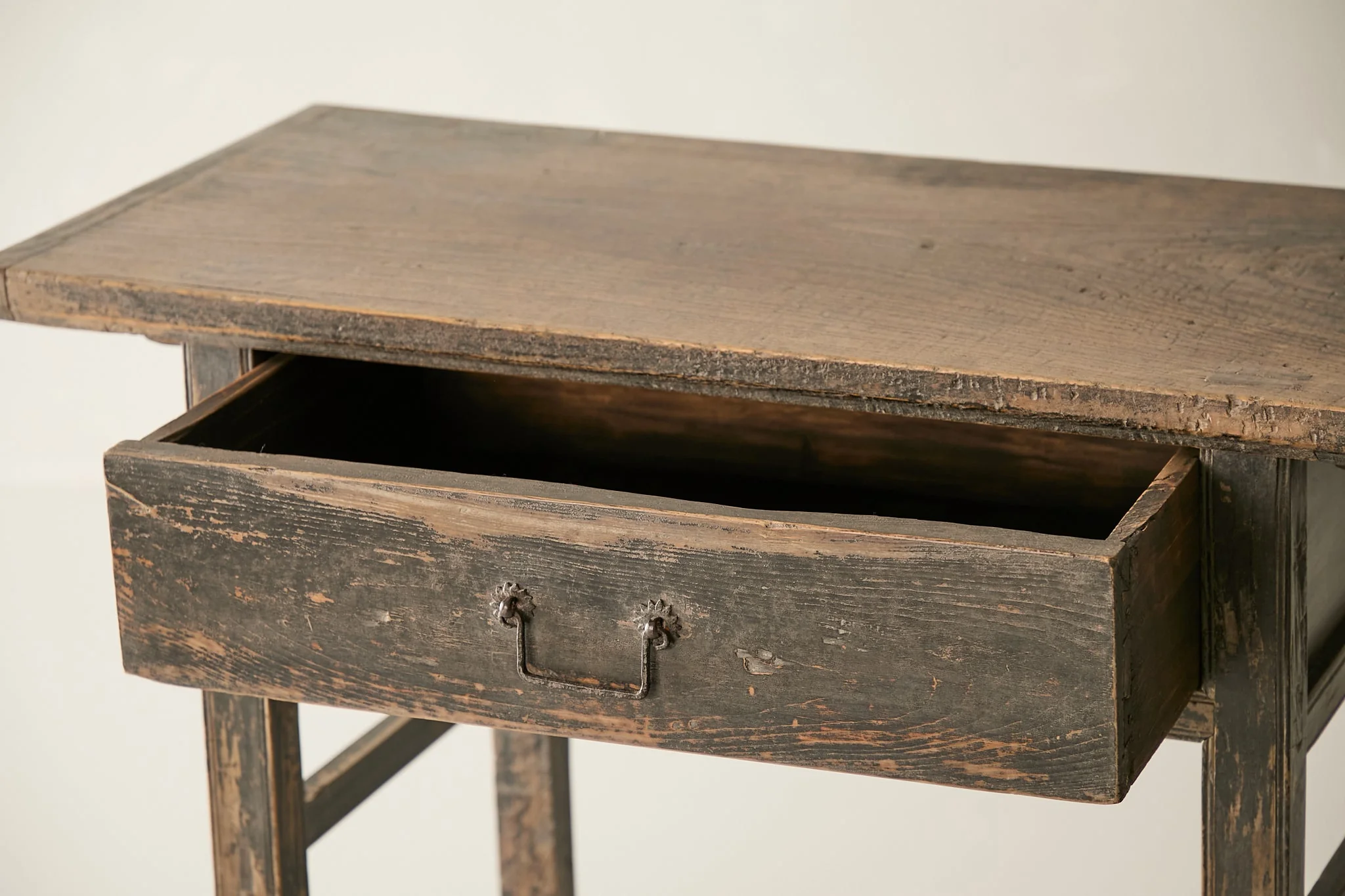 Vintage Elm Single-Drawer Console - Circa 1945 No. M25 - Image 8