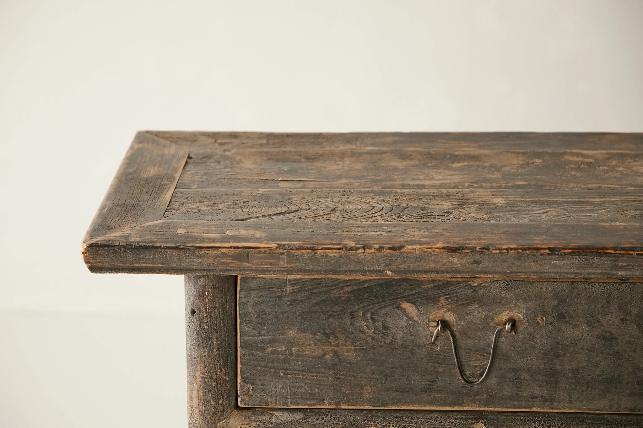 Vintage Elm Single-Drawer Console - Circa 1945 No. M26 - Image 4
