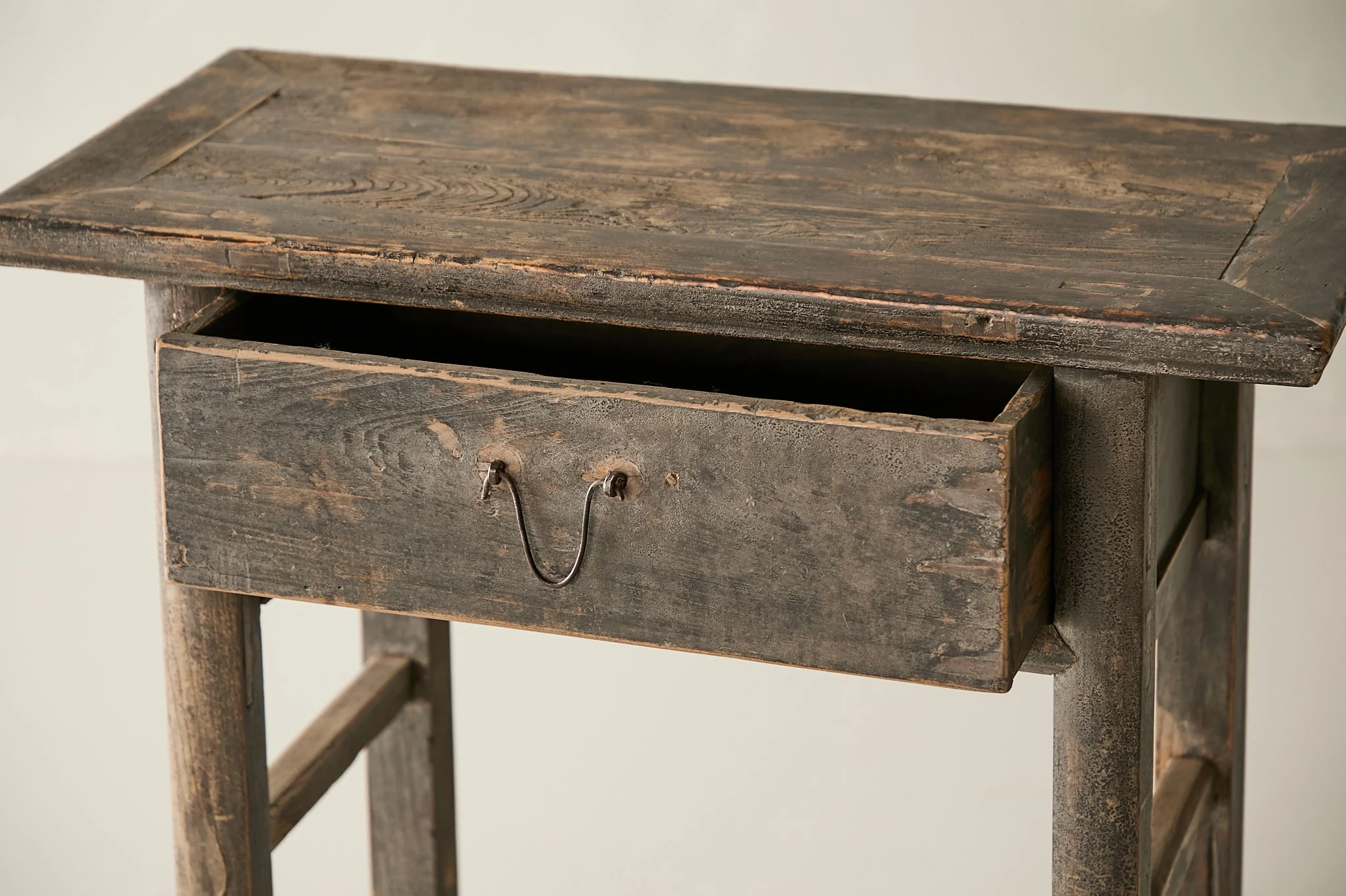 Vintage Elm Single-Drawer Console - Circa 1945 No. M26 - Image 7