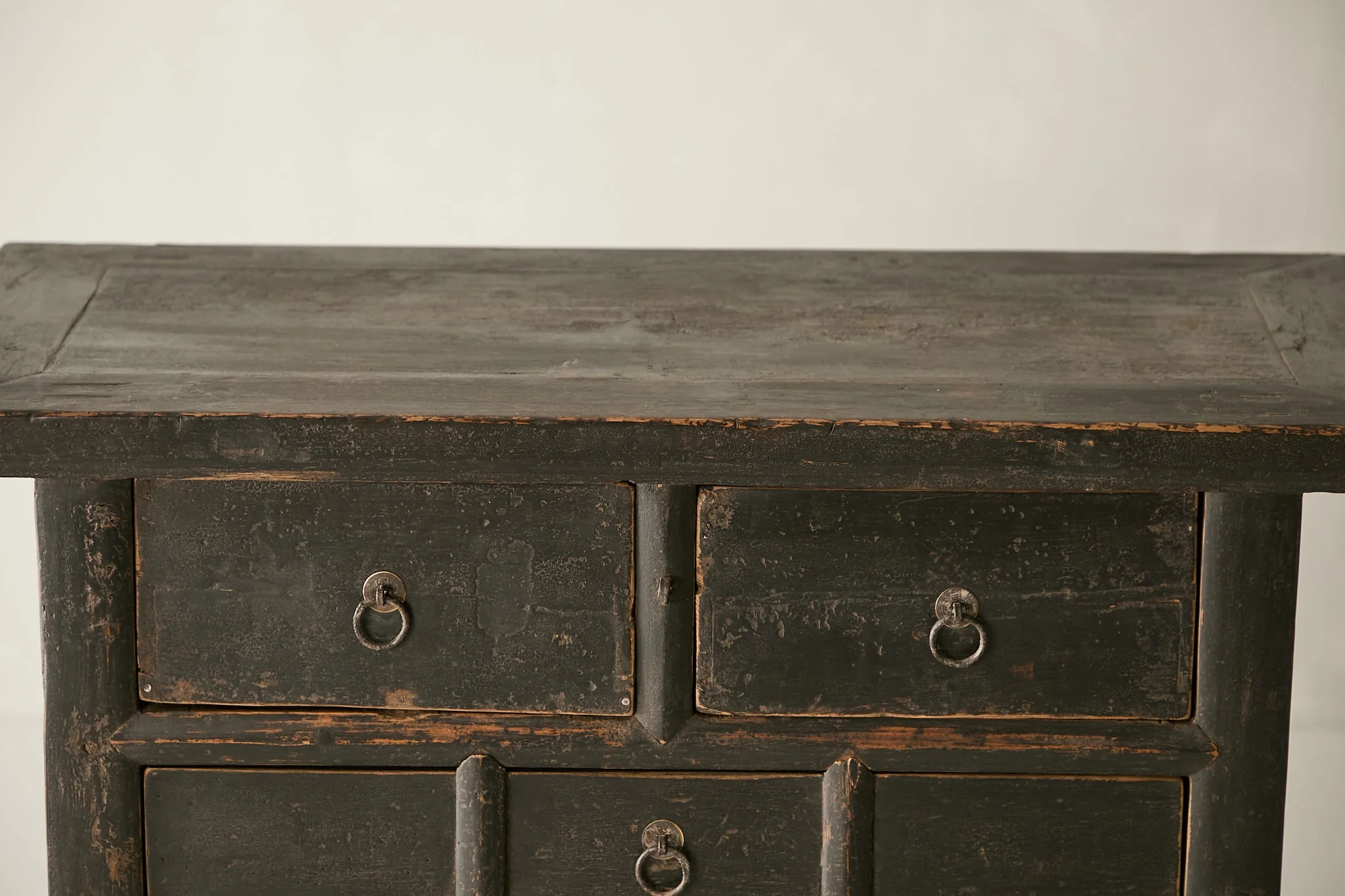 Vintage Elm Black Lacquer Sideboard - Circa 1925 No. M35 - Image 4