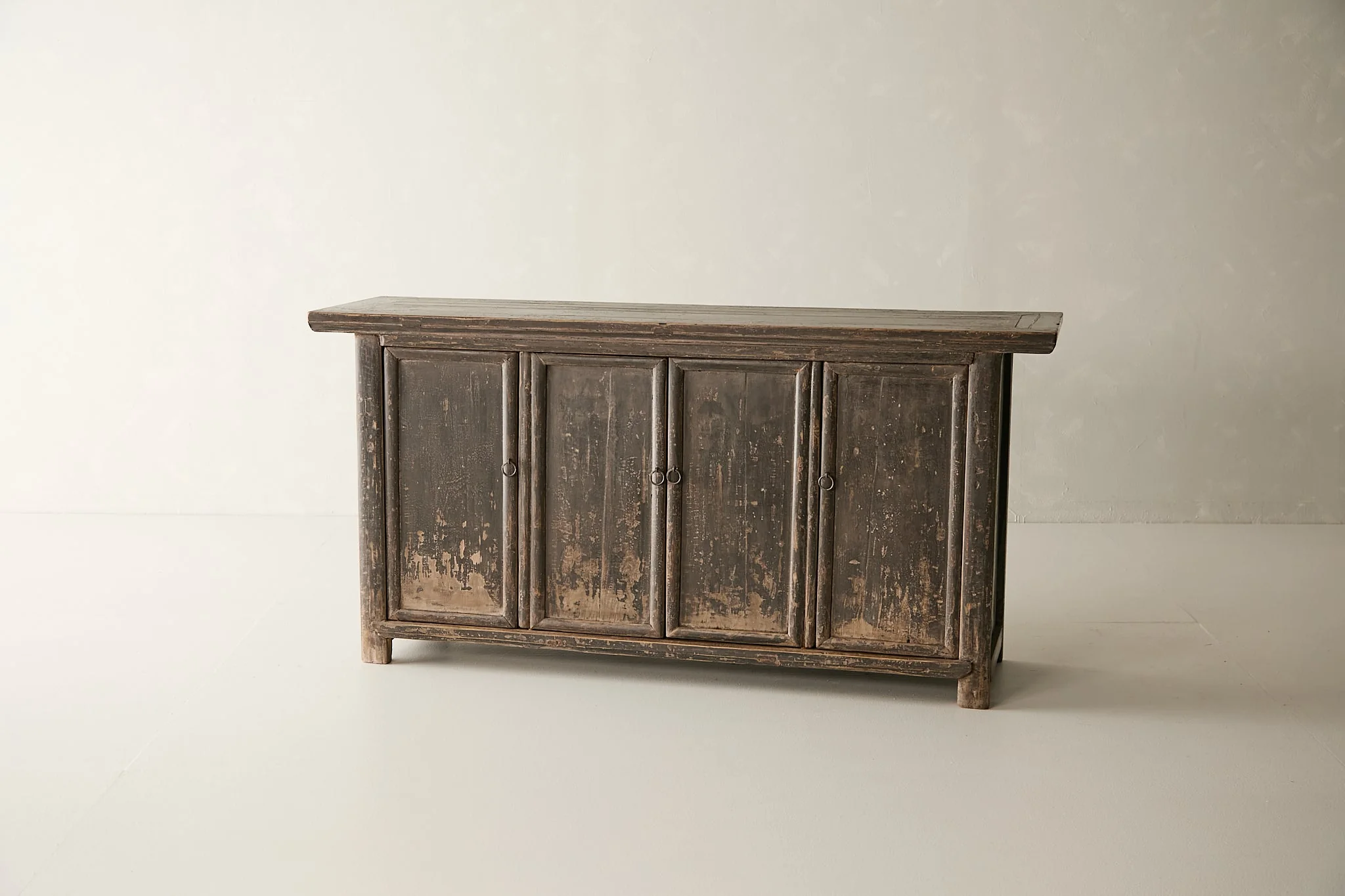 Vintage Elm 4-Door Sideboard - Circa 1875 No. M41 - Image 5
