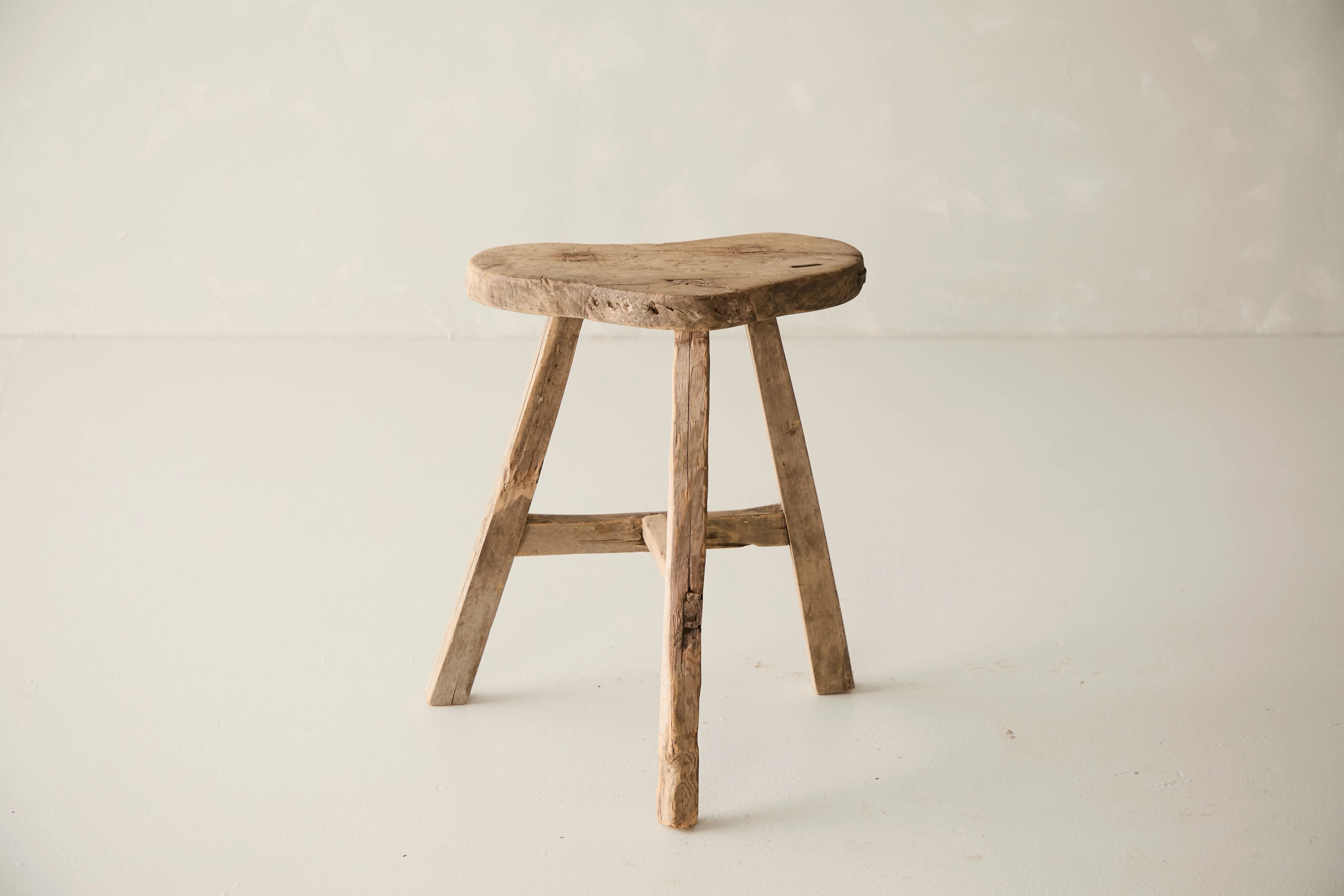 Vintage Solid Elm Saddle Stool - Circa 1955 No. K13 - Image 3