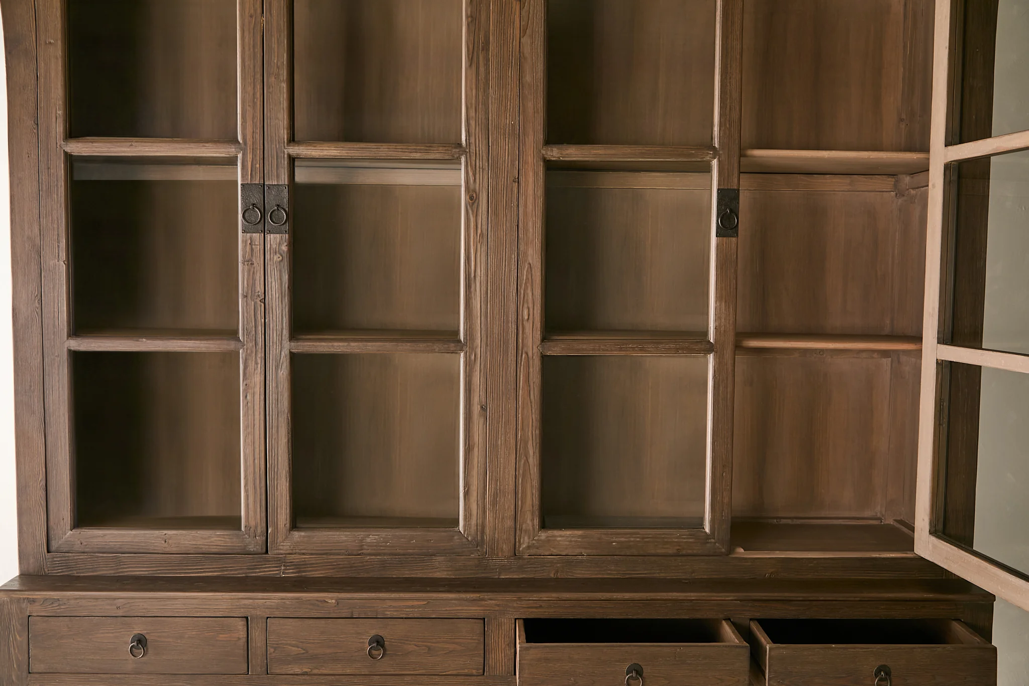 Valentino Cabinet - Mocha - Image 7