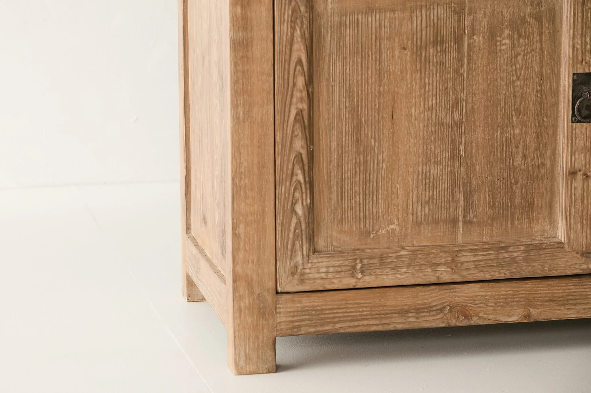 Reeves Cabinet - Aged Brown - Image 3