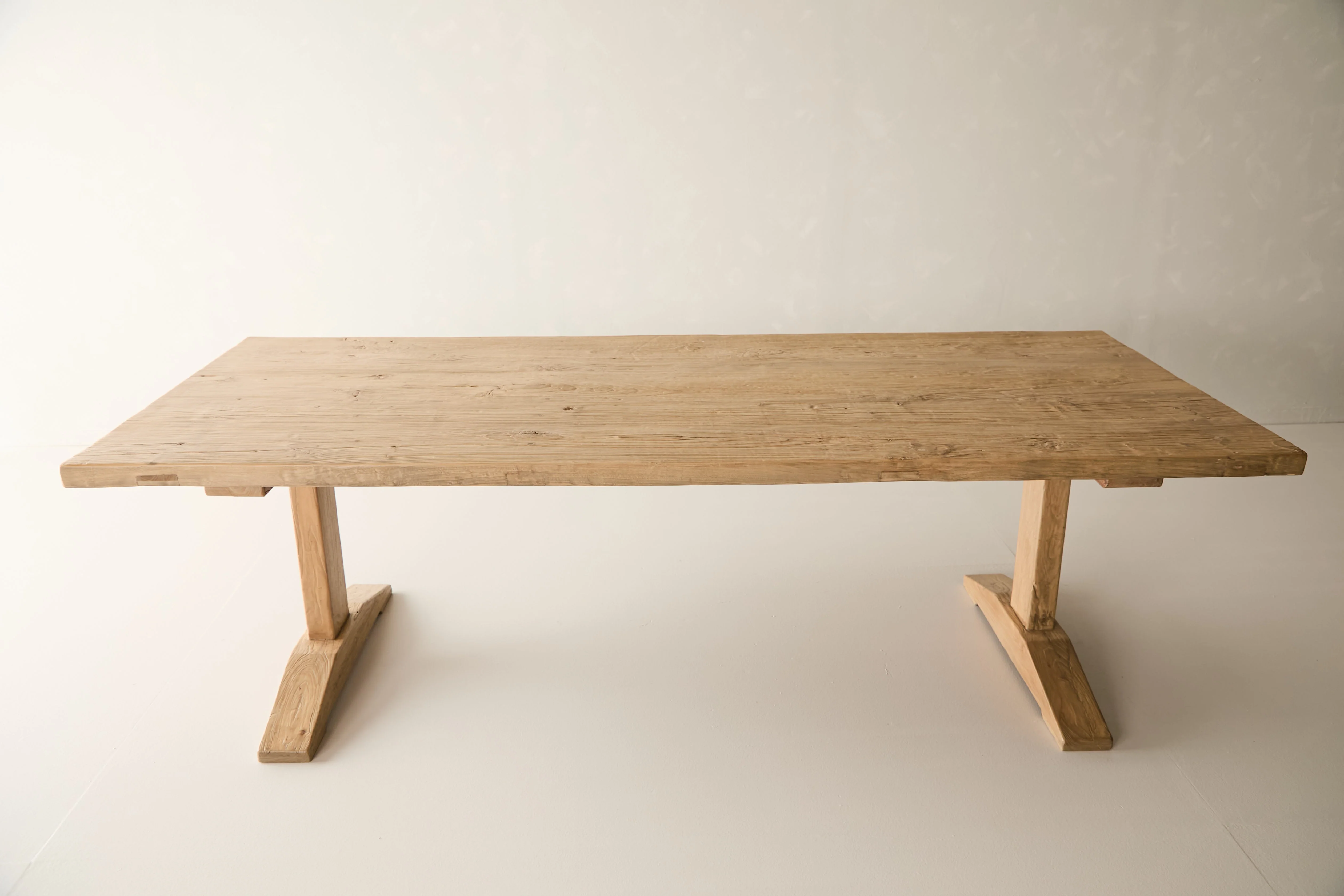 Camden Dining Table - Image 4