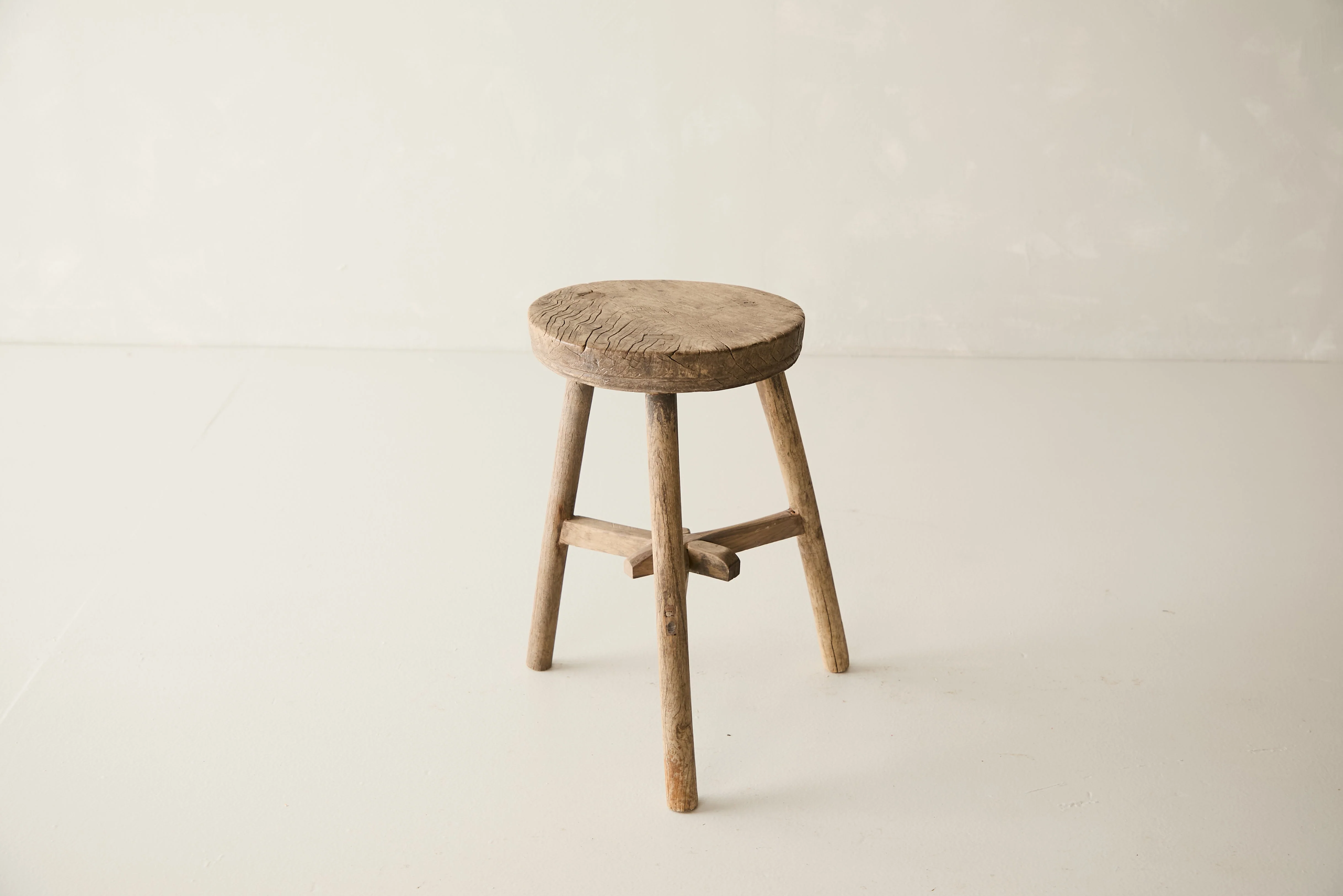 Vintage Solid Elm Cobbler Stool - Circa 1955 No. J25 - Image 3