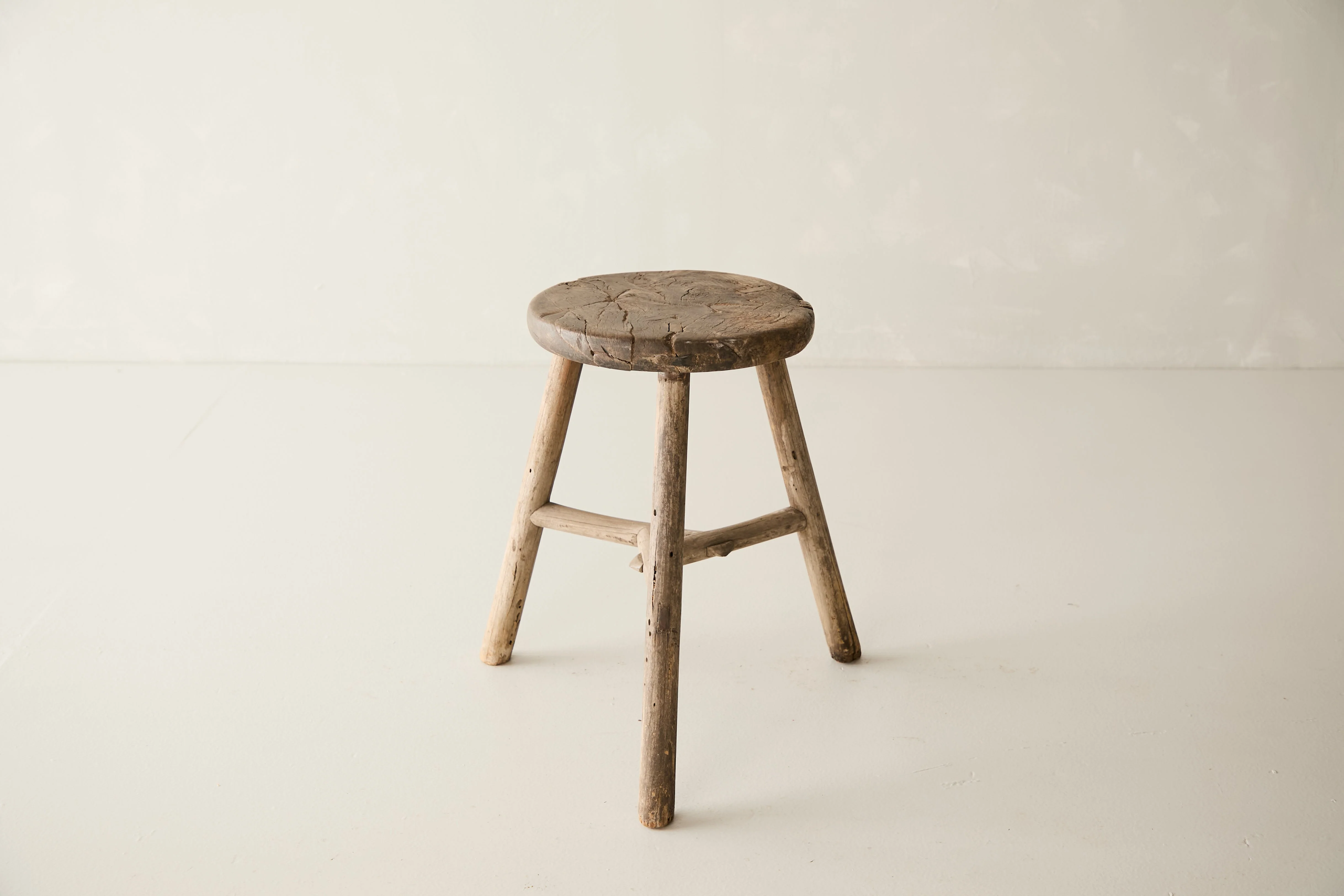 Vintage Solid Elm Cobbler Stool - Circa 1955 No. J26 - Image 3