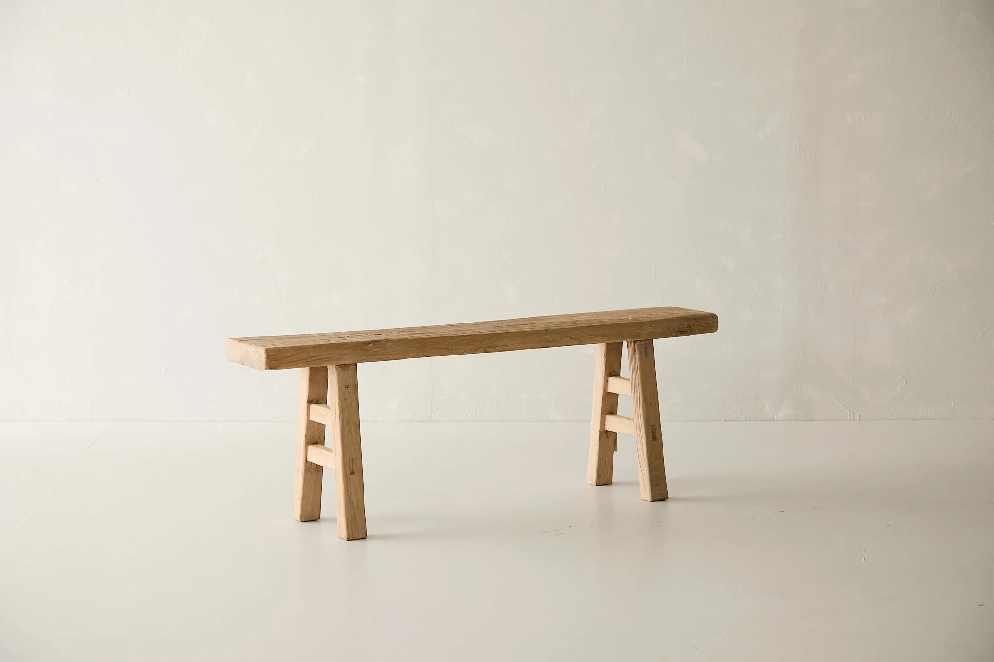 Franklin 48" Elm Bench - Natural - Image 3