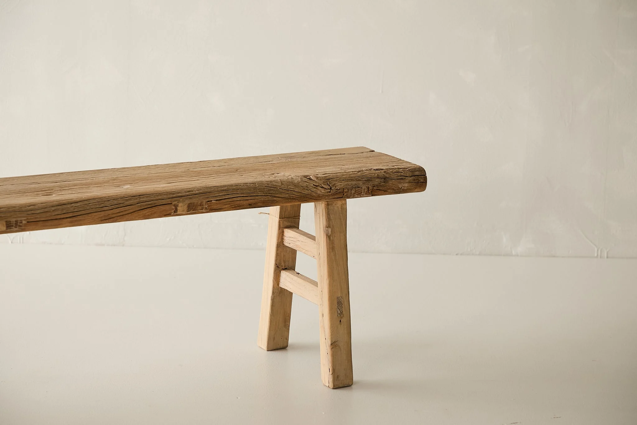 Franklin 54" Elm Bench - Natural - Image 4