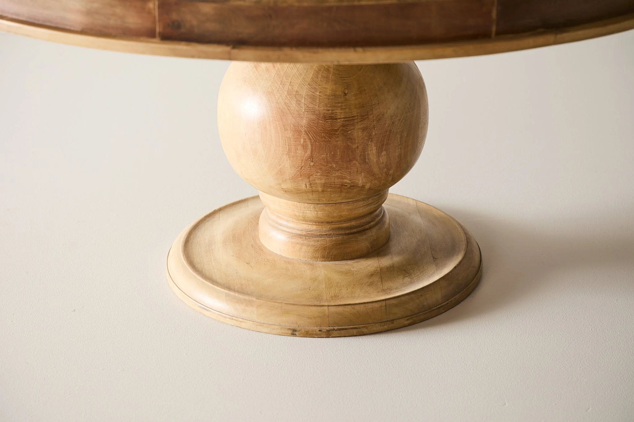 Madison Dining Table, Light Brown - Image 5