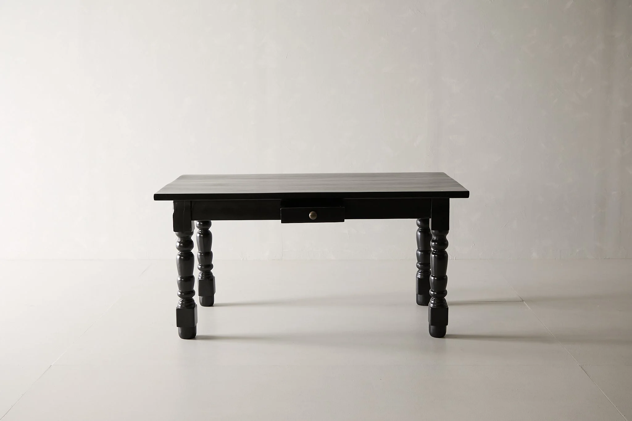 Turned Leg Dining Table - 5ft. - Image 7