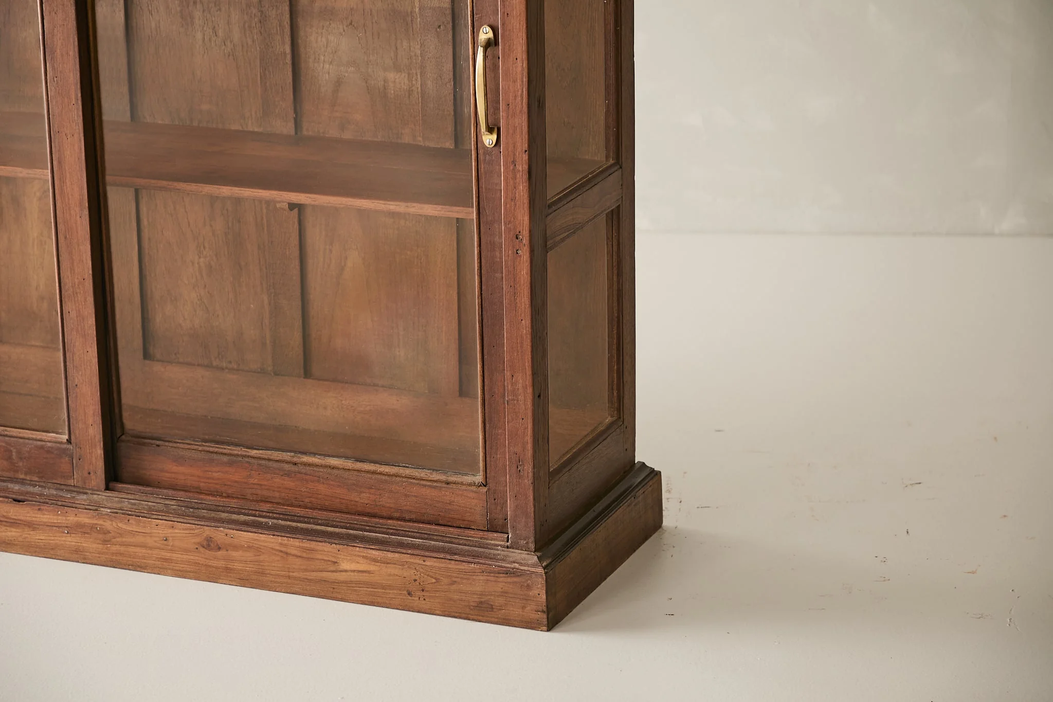 Vintage Teak and Glass Display Cabinet T.026 - Image 5